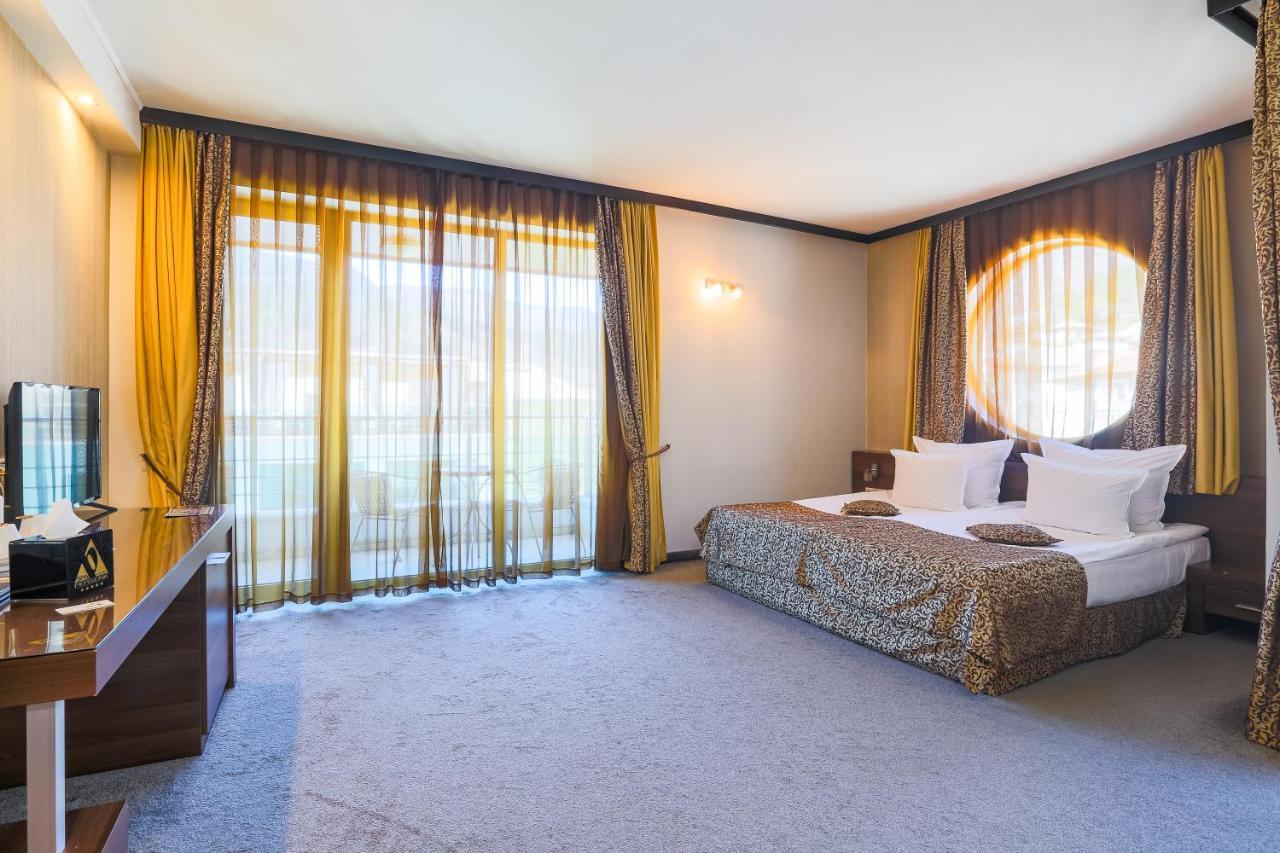 Spa Hotel Persenk Devin Exteriér fotografie A room at the hotel