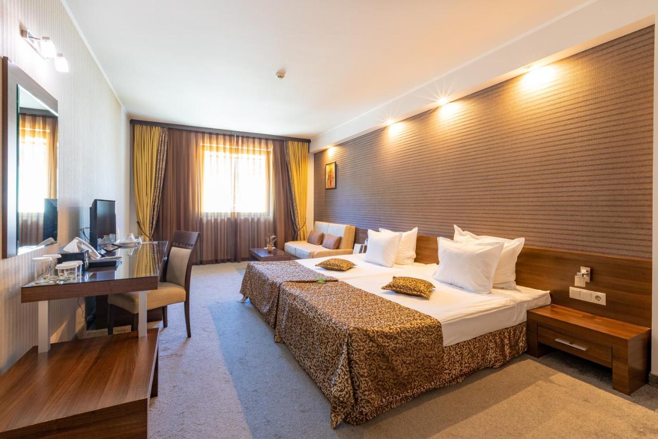 Spa Hotel Persenk Devin Exteriér fotografie