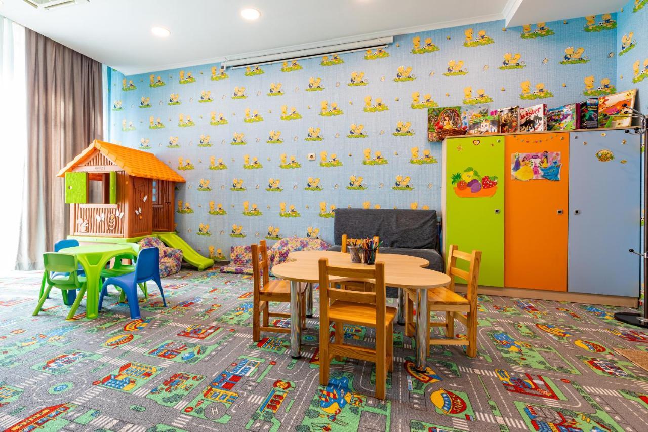 Spa Hotel Persenk Devin Exteriér fotografie A nursery in Moscow, Russia